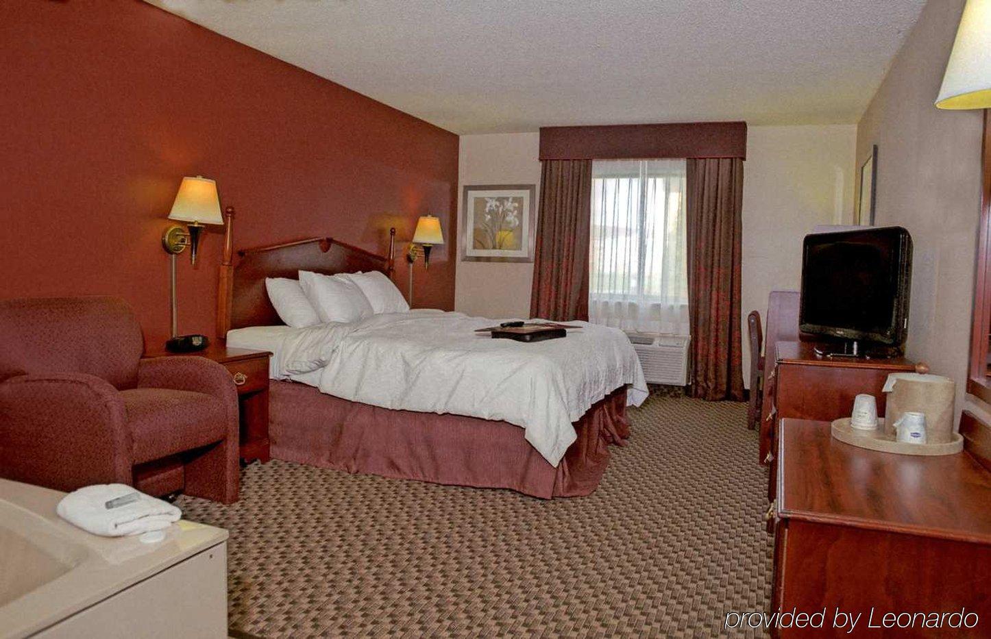 Hampton Inn Birch Run Oda fotoğraf